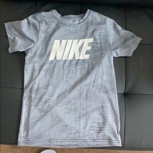 Nike t shirt
